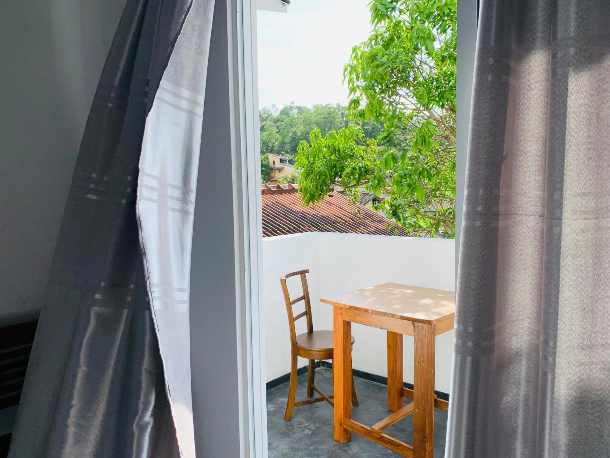 Bed and Breakfast Calidan Мирисса Экстерьер фото